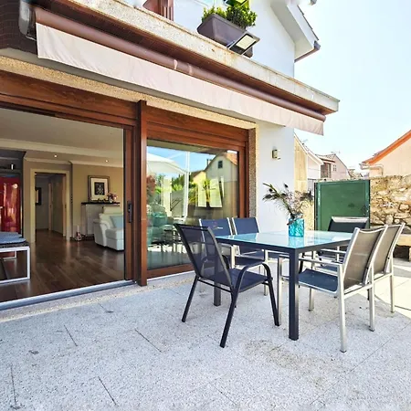Casa Piscina Boleros Nyaraló Combarro